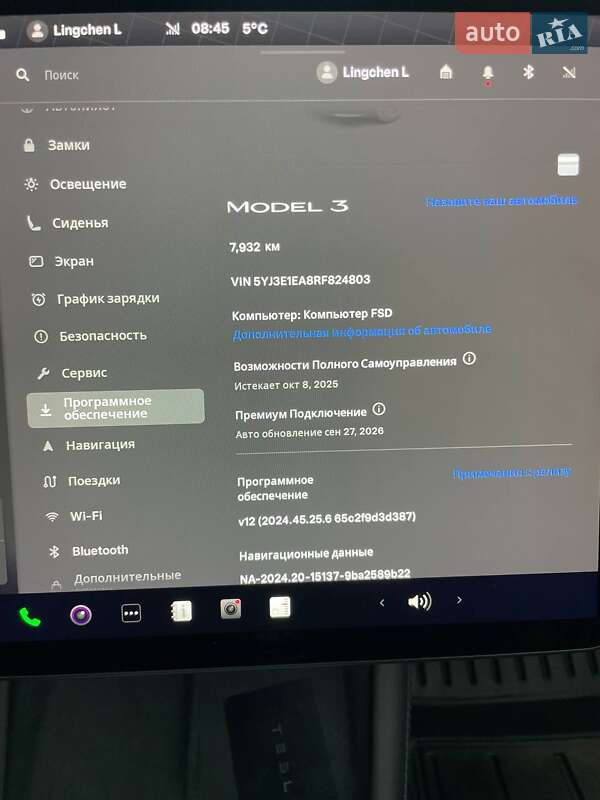 Седан Tesla Model 3 2024 в Києві