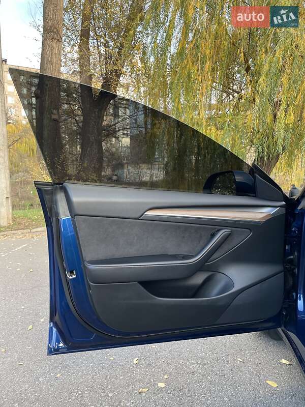 Седан Tesla Model 3 2021 в Кривом Роге фото 25 Седан Tesla Model 3 2021 в Кривом Роге
