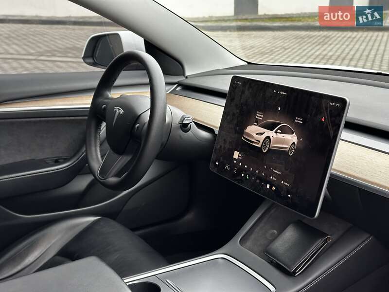 Седан Tesla Model 3 2022 в Львове фото 35 Седан Tesla Model 3 2022 в Львове