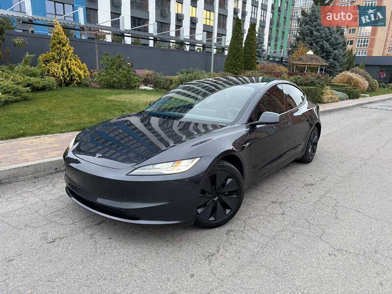 Седан Tesla Model 3 2025 в Днепре фото 3 Седан Tesla Model 3 2025 в Днепре