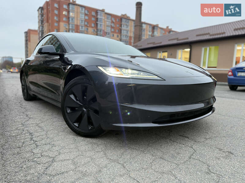Седан Tesla Model 3 2025 в Днепре фото 11 Седан Tesla Model 3 2025 в Днепре