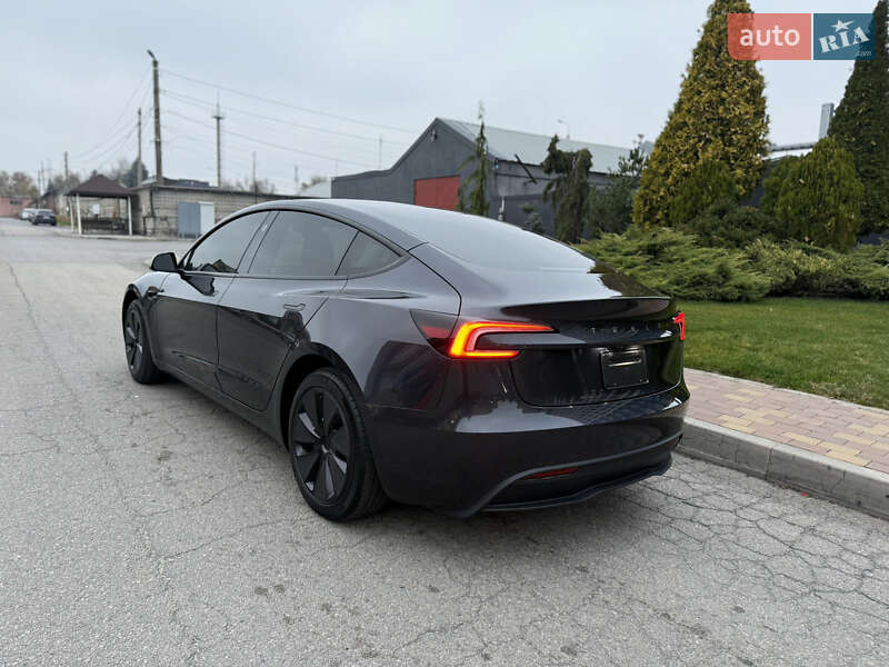 Седан Tesla Model 3 2025 в Днепре фото 14 Седан Tesla Model 3 2025 в Днепре