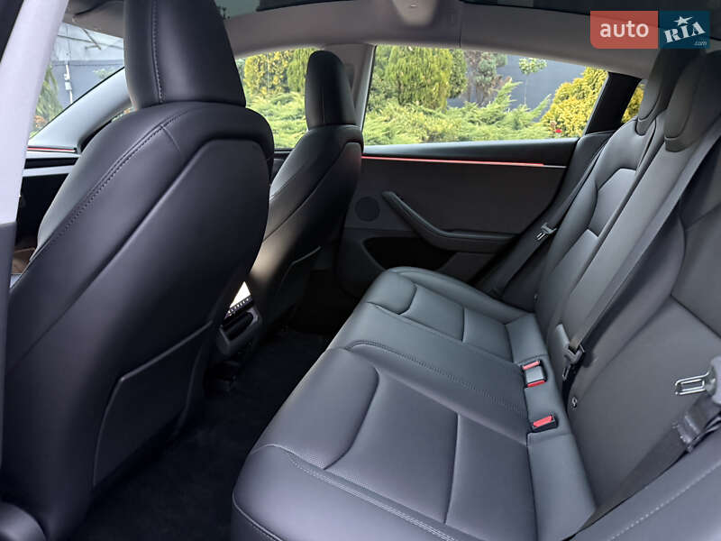 Седан Tesla Model 3 2025 в Днепре фото 33 Седан Tesla Model 3 2025 в Днепре