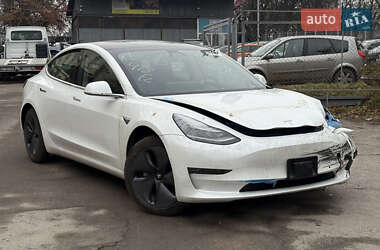 Седан Tesla Model 3 2019 в Львове