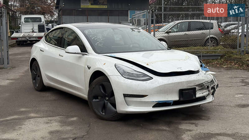 Tesla Model 3 2019
