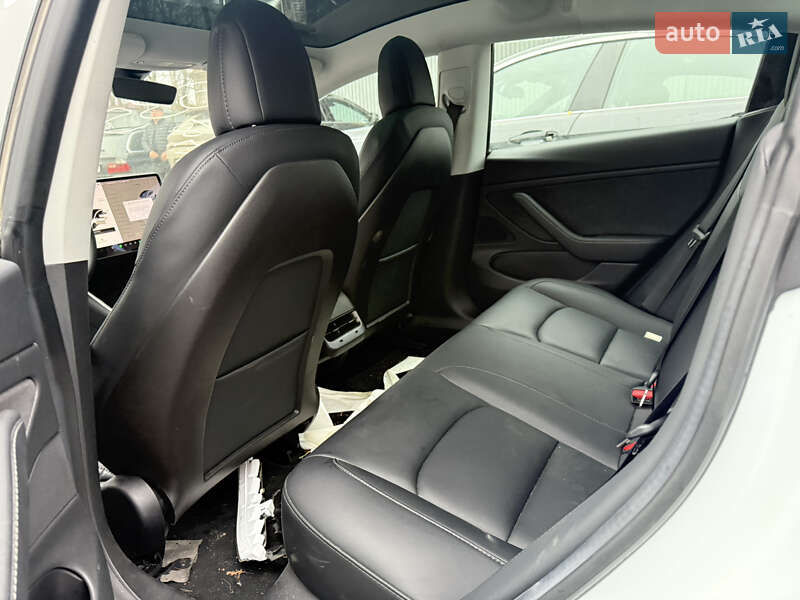 Седан Tesla Model 3 2019 в Львове фото 13 Седан Tesla Model 3 2019 в Львове