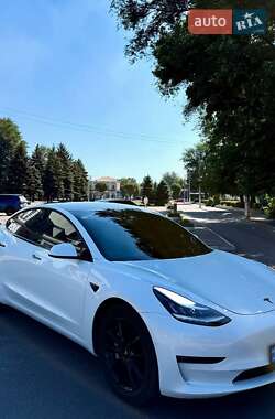Седан Tesla Model 3 2019 в Тернополі