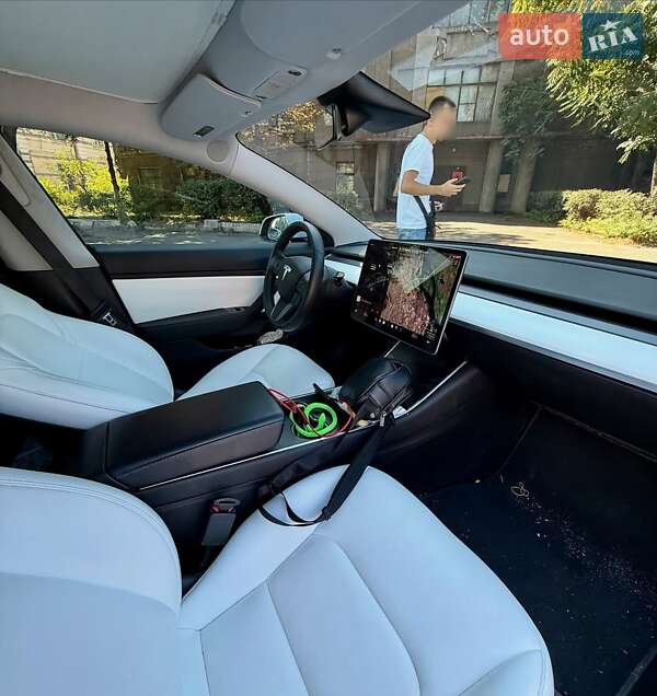Седан Tesla Model 3 2019 в Тернополе