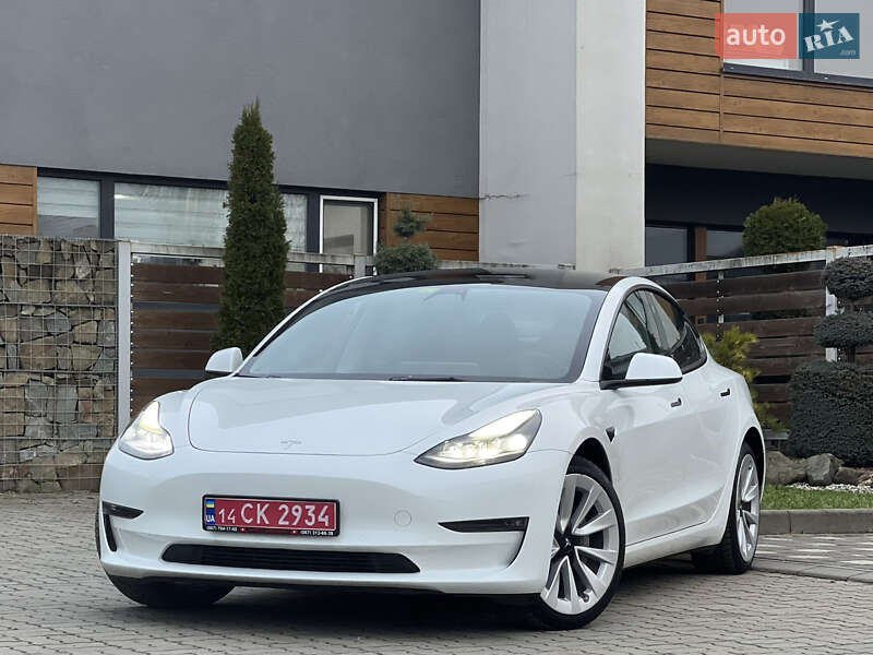 Седан Tesla Model 3 2022 в Львове фото Седан Tesla Model 3 2022 в Львове