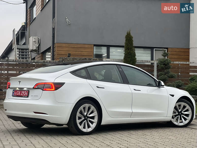 Седан Tesla Model 3 2022 в Львове фото 11 Седан Tesla Model 3 2022 в Львове