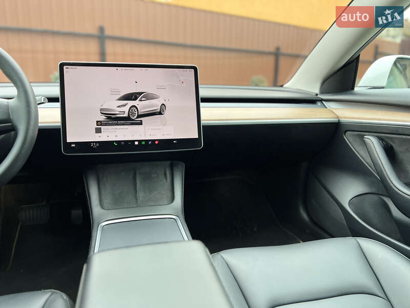 Седан Tesla Model 3 2022 в Львове фото 22 Седан Tesla Model 3 2022 в Львове