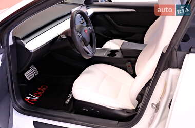 Седан Tesla Model 3 2022 в Одесі