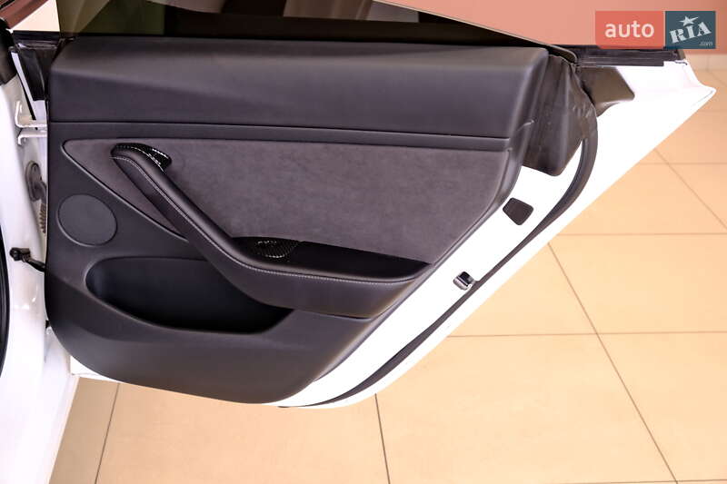 Седан Tesla Model 3 2022 в Одесі