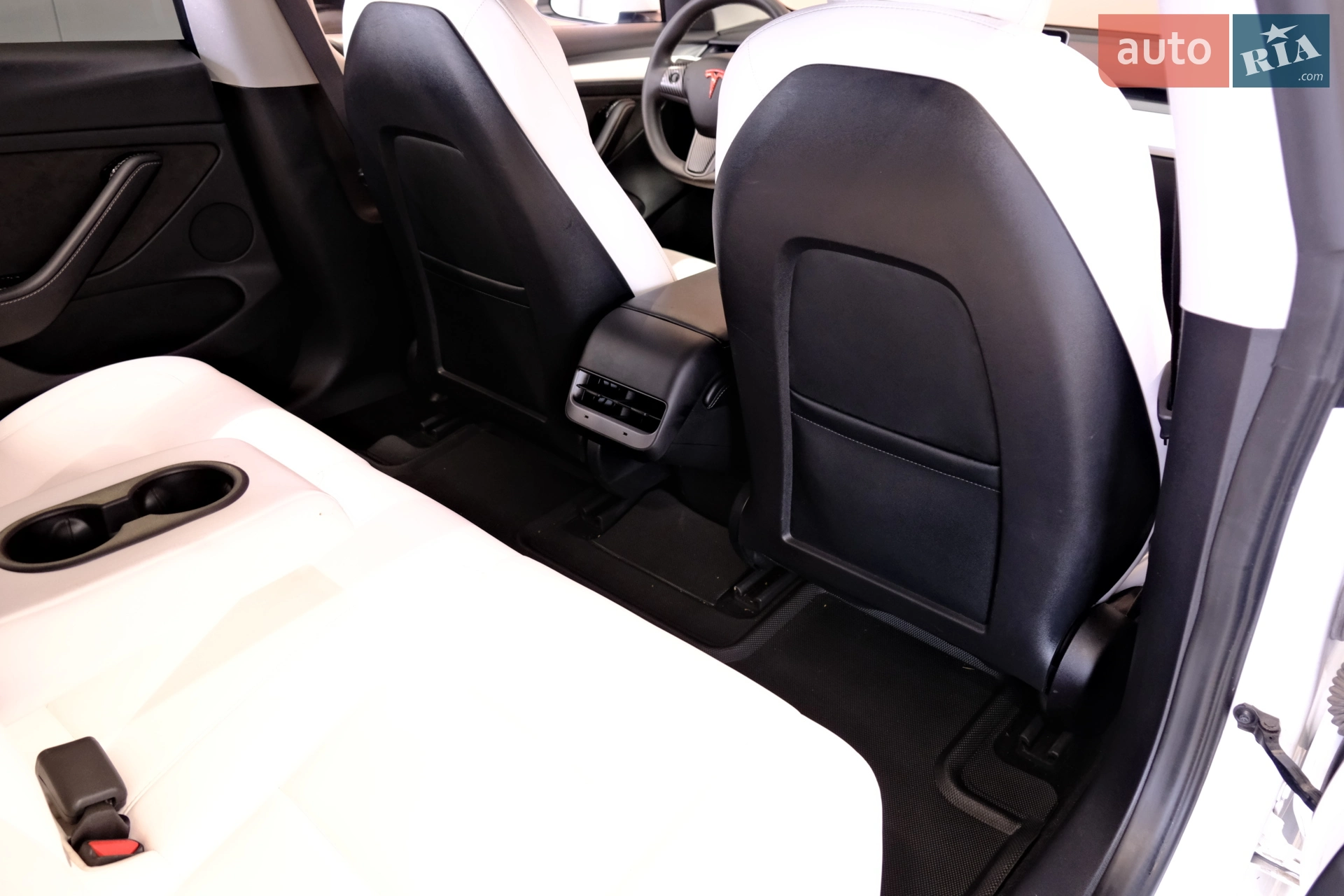 2022 Tesla Model 3 - мініатюра 36