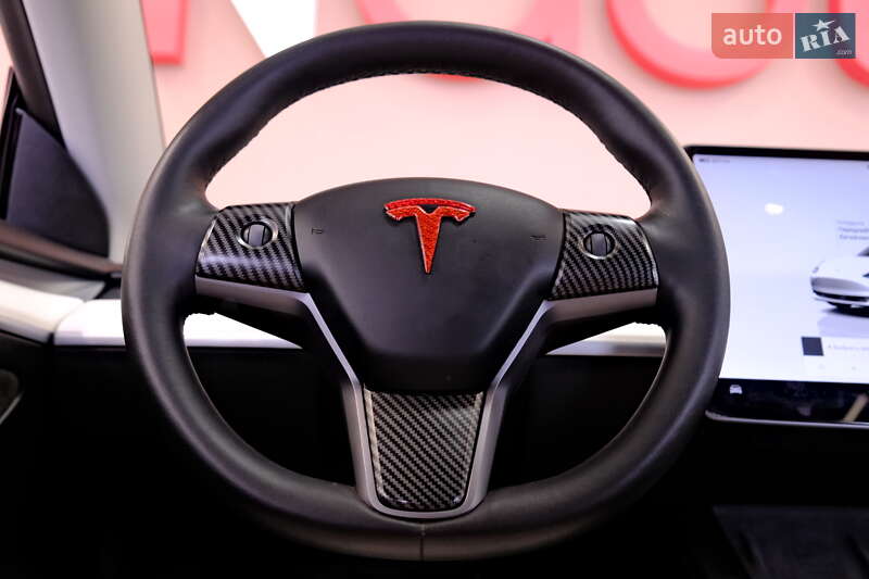 Седан Tesla Model 3 2022 в Одесі