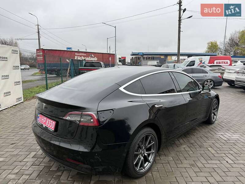 Седан Tesla Model 3 2018 в Луцке фото 4 Седан Tesla Model 3 2018 в Луцке