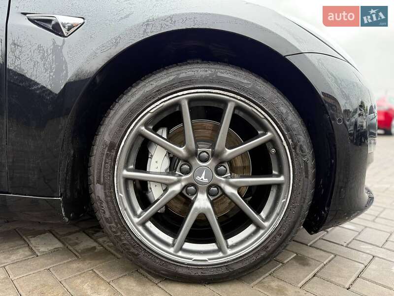 Седан Tesla Model 3 2018 в Луцке фото 14 Седан Tesla Model 3 2018 в Луцке