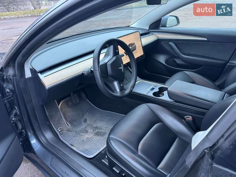 Седан Tesla Model 3 2023 в Чернигове фото 15 Седан Tesla Model 3 2023 в Чернигове