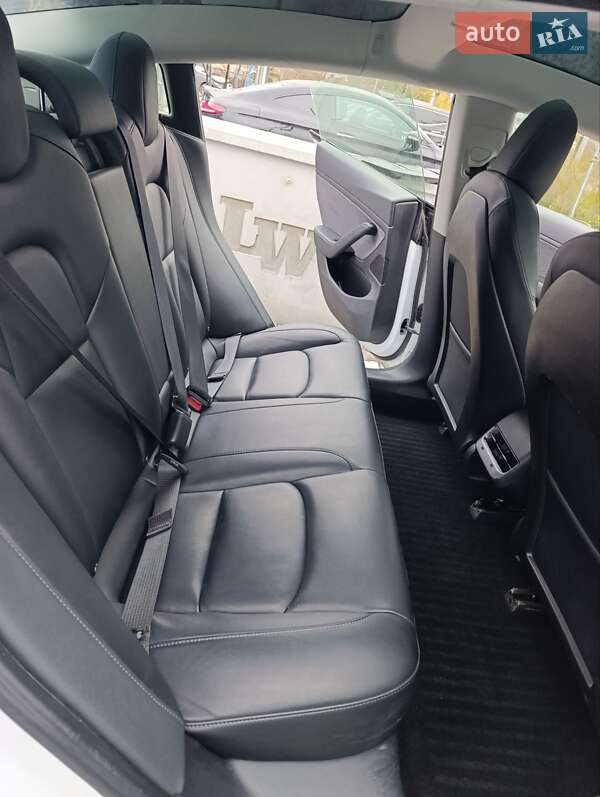 Седан Tesla Model 3 2020 в Ровно фото 16 Седан Tesla Model 3 2020 в Ровно