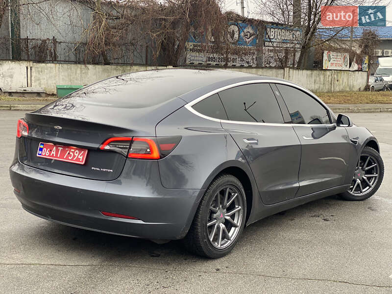 Седан Tesla Model 3 2020 в Житомире фото 3 Седан Tesla Model 3 2020 в Житомире