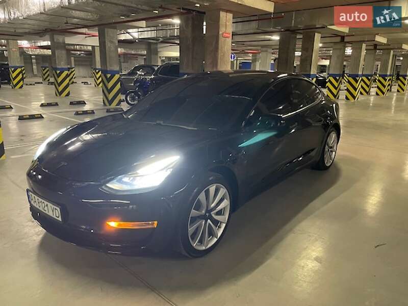 Tesla Model 3 2019