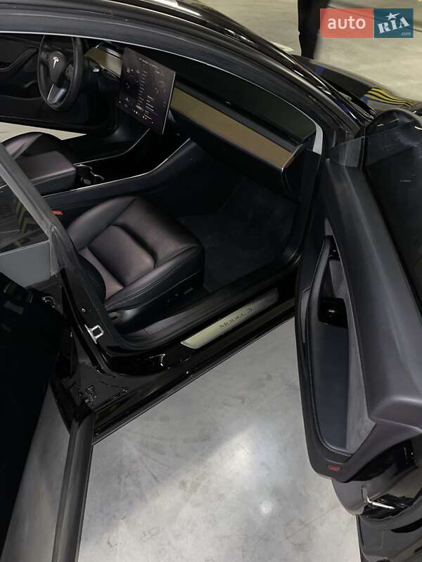 Седан Tesla Model 3 2019 в Киеве фото 8 Седан Tesla Model 3 2019 в Киеве