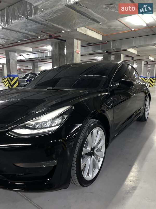 Седан Tesla Model 3 2019 в Киеве фото 15 Седан Tesla Model 3 2019 в Киеве