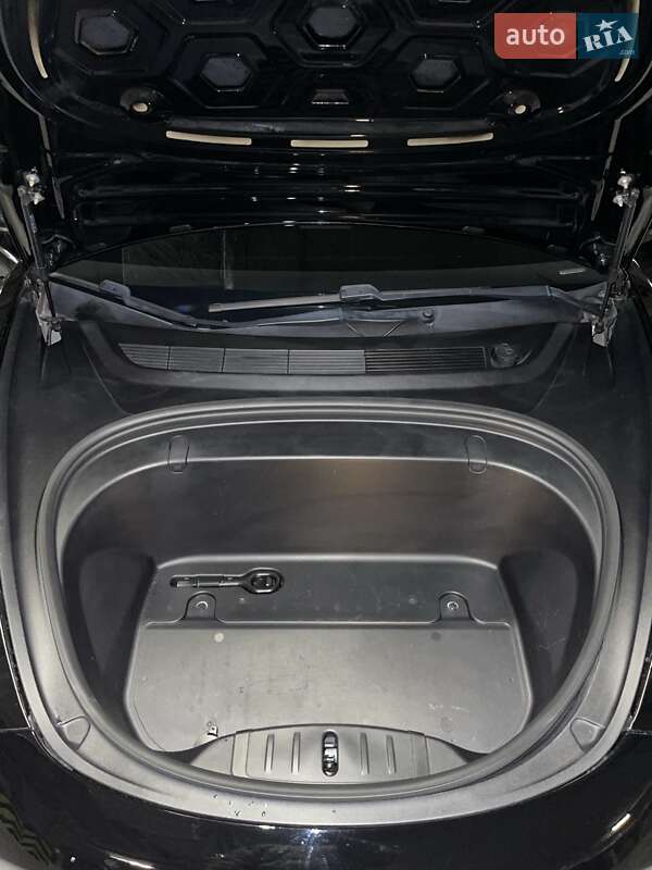 Седан Tesla Model 3 2019 в Киеве фото 23 Седан Tesla Model 3 2019 в Киеве