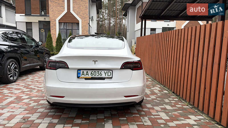 Седан Tesla Model 3 2021 в Киеве фото 4 Седан Tesla Model 3 2021 в Киеве