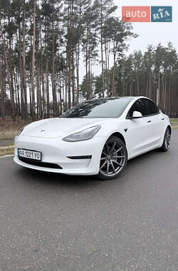 Седан Tesla Model 3 2021 в Ірпені