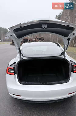 Седан Tesla Model 3 2021 в Ирпене