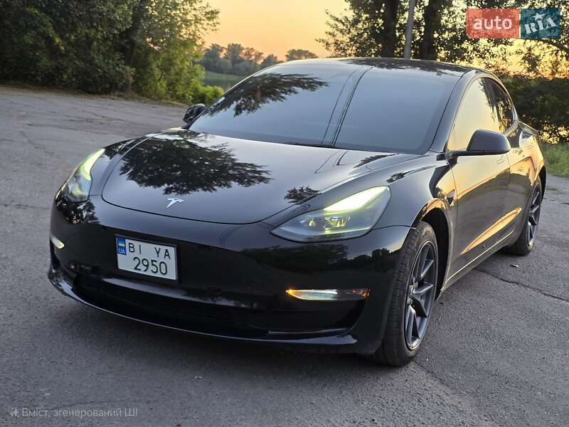 Tesla Model 3, фото из объявления