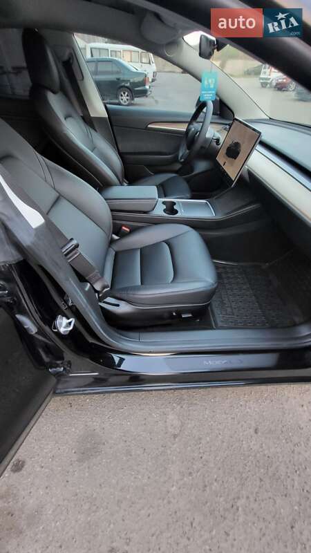 Седан Tesla Model 3 2022 в Киеве фото 15 Седан Tesla Model 3 2022 в Киеве