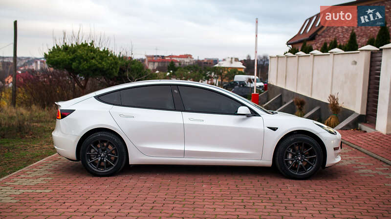 Седан Tesla Model 3 2019 в Черновцах фото 12 Седан Tesla Model 3 2019 в Черновцах