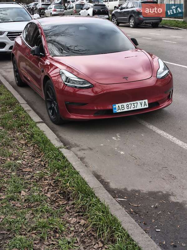 Седан Tesla Model 3 2018 в Вінниці фото Седан Tesla Model 3 2018 в Вінниці