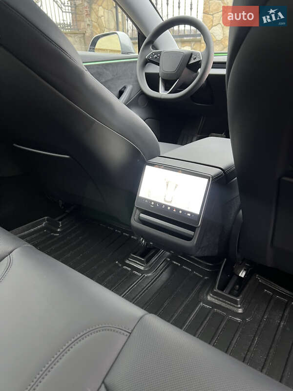 Седан Tesla Model 3 2024 в Тернополе фото 27 Седан Tesla Model 3 2024 в Тернополе