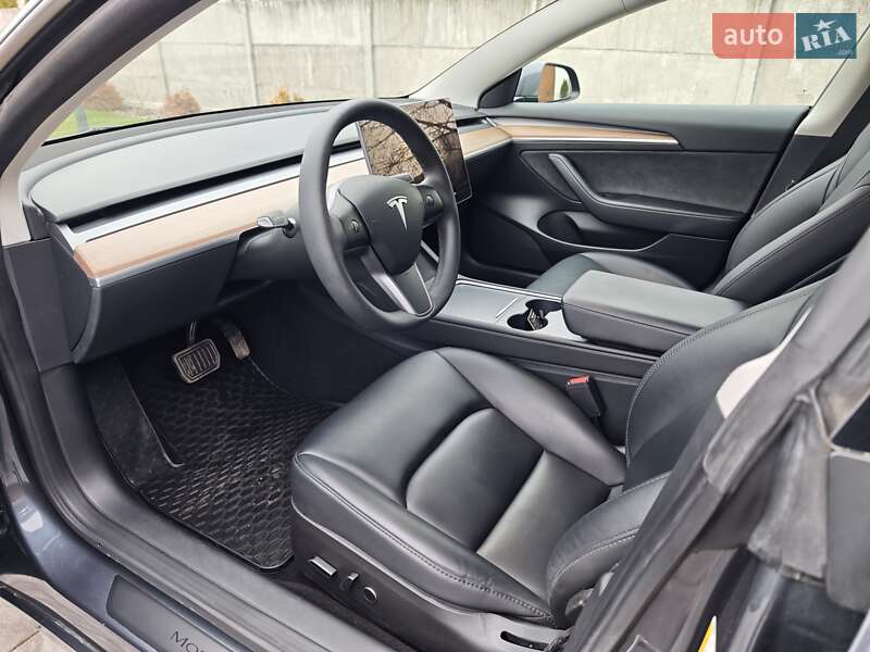 Седан Tesla Model 3 2023 в Львове фото 15 Седан Tesla Model 3 2023 в Львове