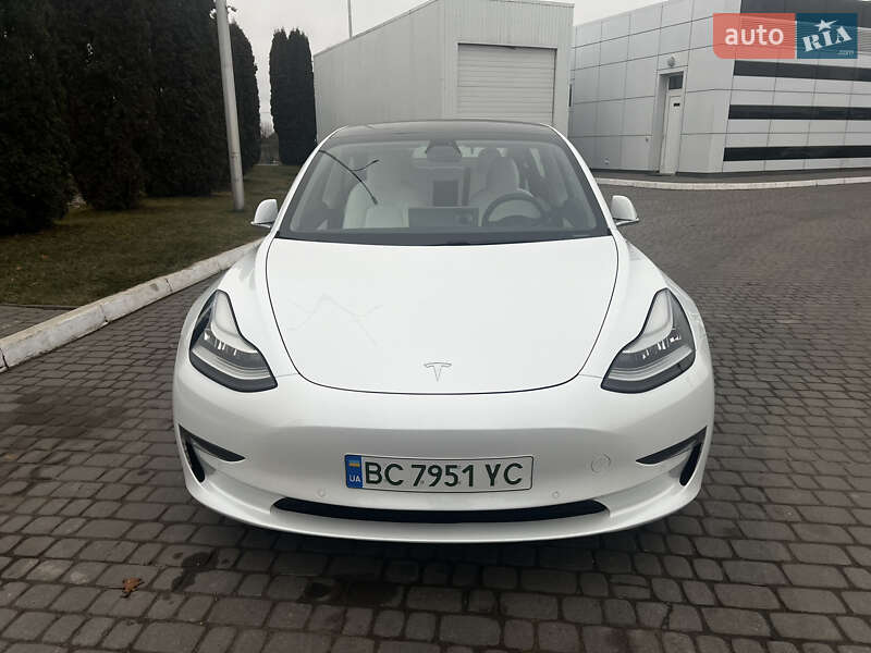 Седан Tesla Model 3 2018 в Львове фото 14 Седан Tesla Model 3 2018 в Львове