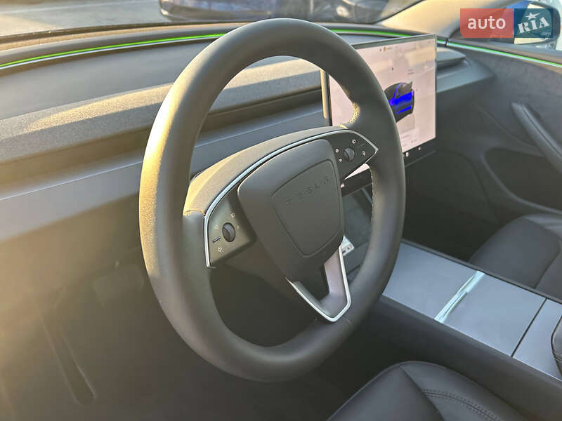 Седан Tesla Model 3 2024 в Киеве фото 7 Седан Tesla Model 3 2024 в Киеве