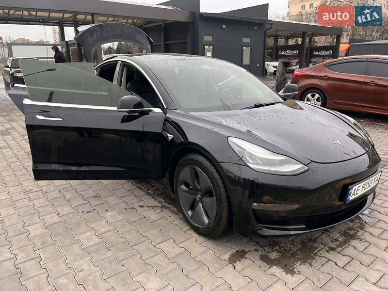 Седан Tesla Model 3 2019 в Кривом Роге