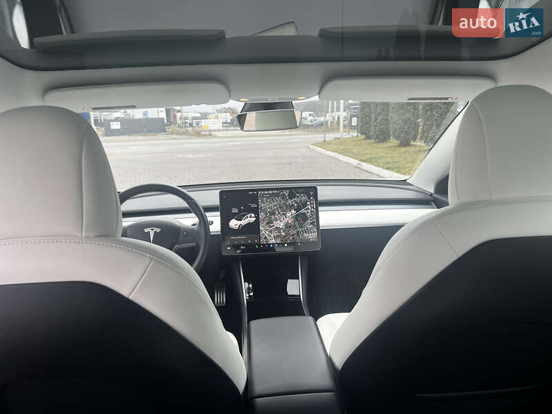 Седан Tesla Model 3 2018 в Львове фото 85 Седан Tesla Model 3 2018 в Львове