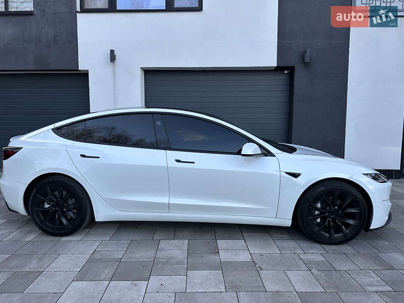 Седан Tesla Model 3 2024 в Киеве фото 16 Седан Tesla Model 3 2024 в Киеве