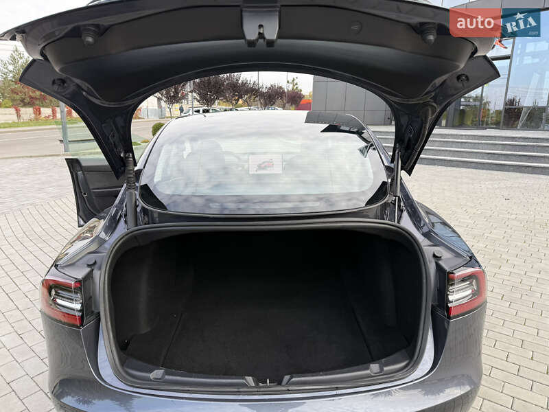 Седан Tesla Model 3 2022 в Ровно фото 14 Седан Tesla Model 3 2022 в Ровно