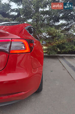 Седан Tesla Model 3 2018 в Одесі