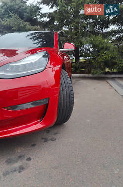Седан Tesla Model 3 2018 в Одесі