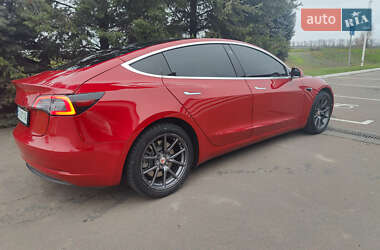 Седан Tesla Model 3 2018 в Одесі
