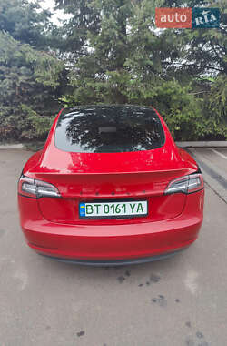 Седан Tesla Model 3 2018 в Одесі