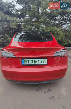 Седан Tesla Model 3 2018 в Одесі