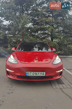 Седан Tesla Model 3 2018 в Одесі