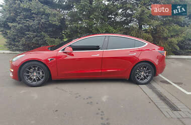 Седан Tesla Model 3 2018 в Одесі